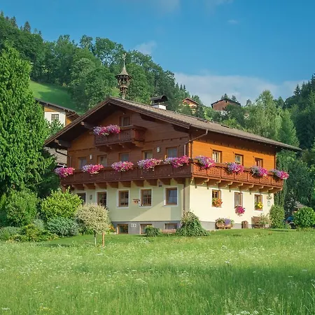 Bauernhof Auhof * Ваграйн